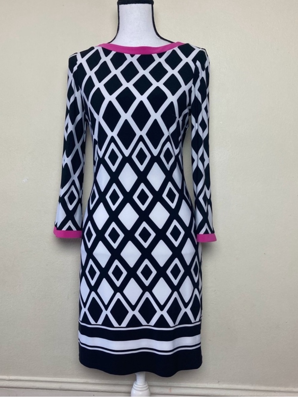 Eliza J. Black/White/Pink Geometric Print Shift Dress Size 10 - Picture 4 of 7